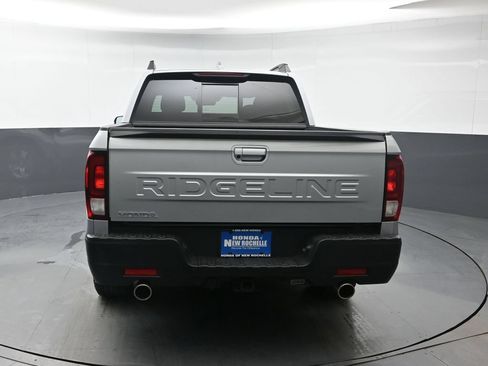 Certified 2025 Honda Ridgeline RTL image 5