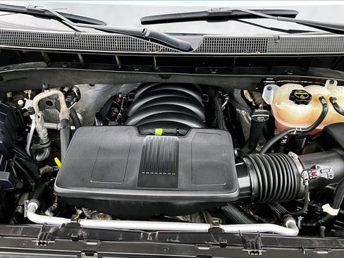 Used 2025 Chevrolet Silverado 1500 LT RWD image 32