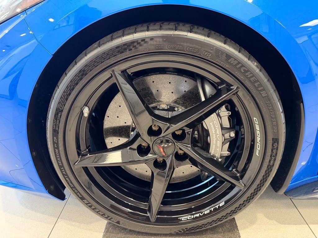 Used 2025 Chevrolet Corvette E-Ray AWD/4WD image 17