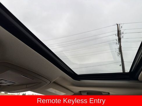 Used 2018 Chevrolet Silverado 1500 High Country image 25