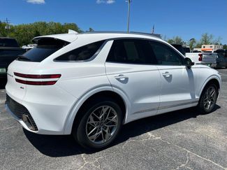 Used 2025 Genesis GV70 2.5T video 3