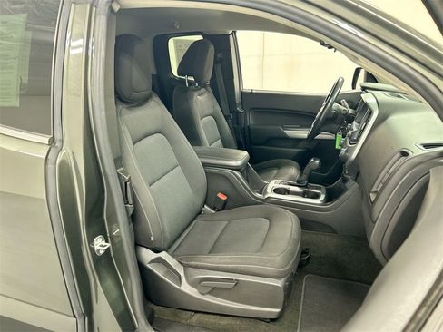 Used 2018 Chevrolet Colorado LT w/ LT Convenience Package image 22