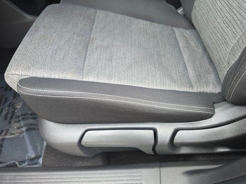 Used 2021 Nissan Rogue S image 17