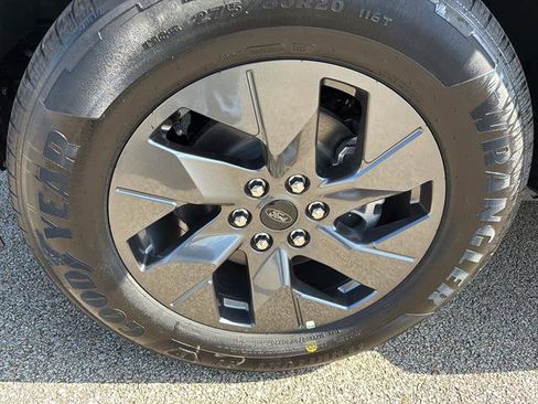 New 2025 Ford F150 Lightning Lariat AWD/4WD image 9
