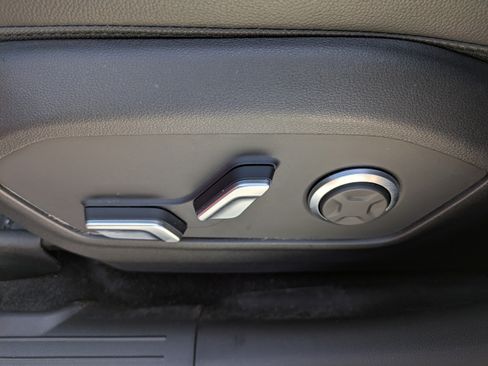 Certified 2024 Hyundai Santa Fe Limited FWD image 19