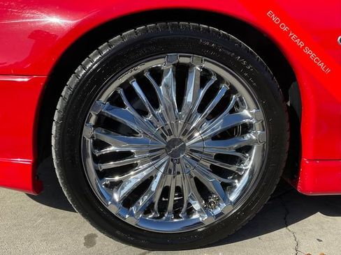 Used 2004 Pontiac GTO Base image 9