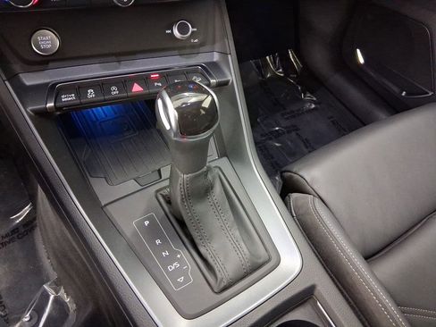 Used 2020 Audi Q3 2.0T Prestige image 16