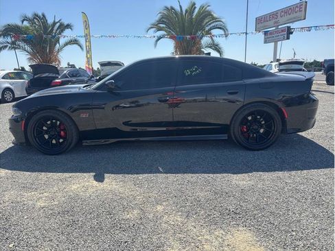 Used 2020 Dodge Charger Scat Pack w/ Plus Group RWD image 8