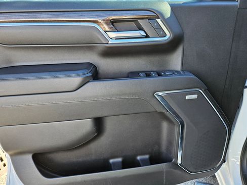 Used 2023 Chevrolet Silverado 1500 LT Trail Boss w/ Convenience Package II image 12