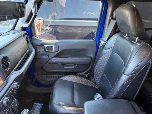 Used 2020 Jeep Wrangler Unlimited Sahara AWD/4WD image 6