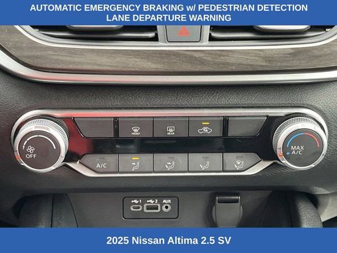 Used 2025 Nissan Altima 2.5 SV image 5