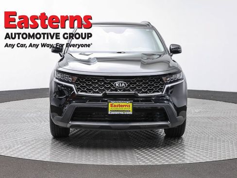 Used 2021 Kia Sorento S w/ Panoramic Sunroof Package AWD/4WD image 2
