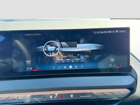 Used 2025 BMW X3 xDrive30i w/ Convenience Package image 34