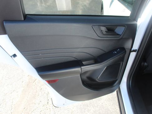 Used 2022 Ford Escape SE FWD image 18