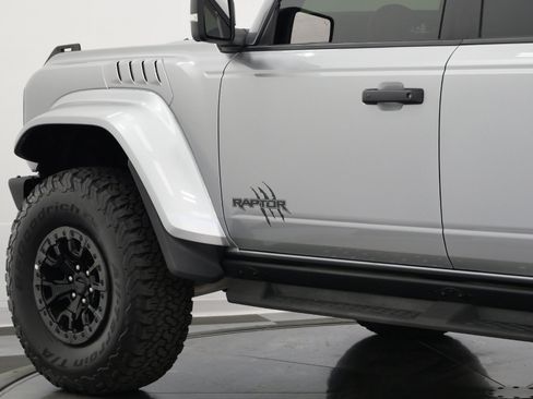 Used 2024 Ford Bronco Raptor w/ Interior Carbon Fiber Pack 6 AWD/4WD image 51