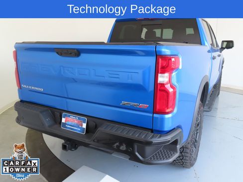 Used 2025 Chevrolet Silverado 1500 ZR2 w/ Technology Package image 4