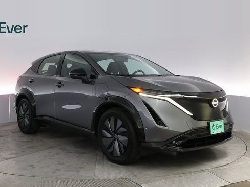 Used 2024 Nissan Ariya AWD image 4