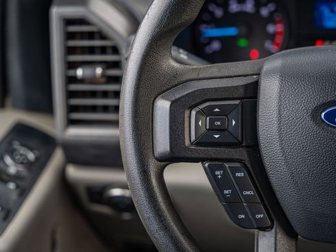 Certified 2020 Ford F250 XL w/ STX Appearance Package image 27