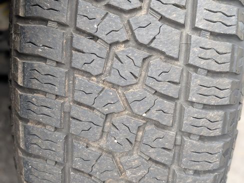 Used 2022 GMC Sierra 1500 Elevation image 34