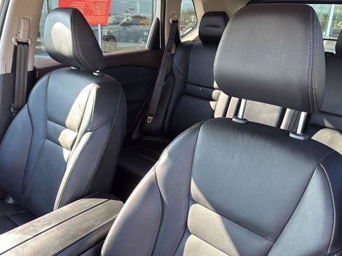 Used 2023 Nissan Rogue SL image 21