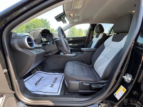 Certified 2024 Chevrolet Trax LS FWD image 10