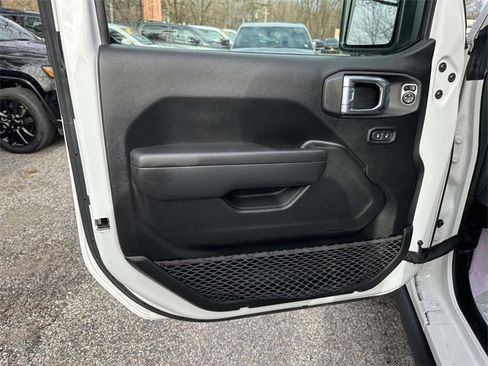 Certified 2022 Jeep Wrangler Unlimited Sport image 15