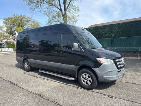 Used 2020 Mercedes-Benz Sprinter 2500 image 9