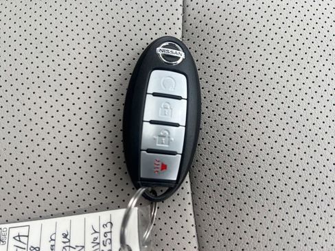 Used 2018 Nissan Rogue Sport SL w/ SL Premium Package AWD/4WD image 26