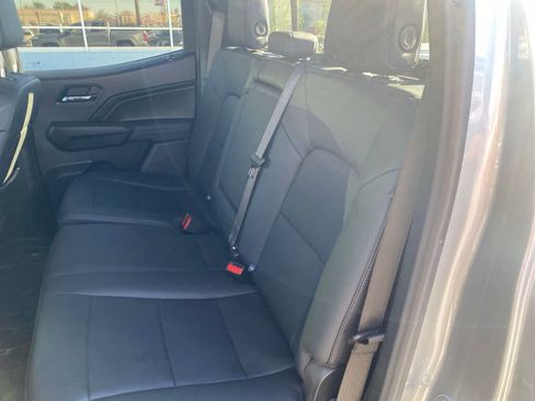 Used 2025 Chevrolet Colorado LT w/ LT Convenience Package AWD/4WD image 12
