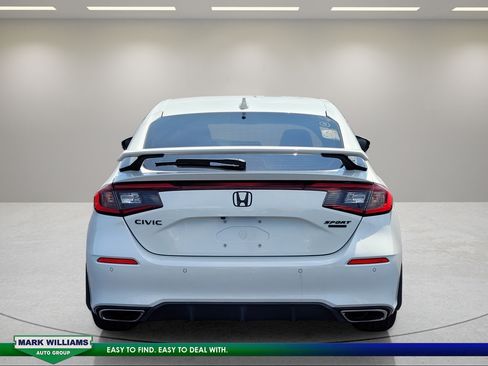 Used 2022 Honda Civic Sport Touring image 5