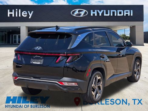 Used 2022 Hyundai Tucson SEL w/ Convenience + Premium Package FWD image 4