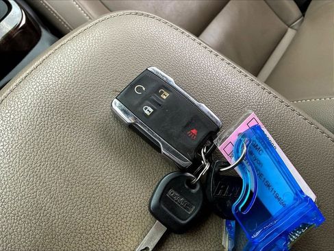 Used 2019 GMC Canyon SLT w/ Driver Alert Package AWD/4WD image 28