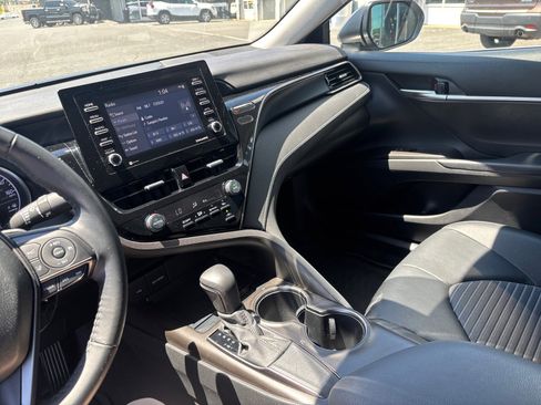 Used 2021 Toyota Camry SE w/ Convenience Package FWD image 26