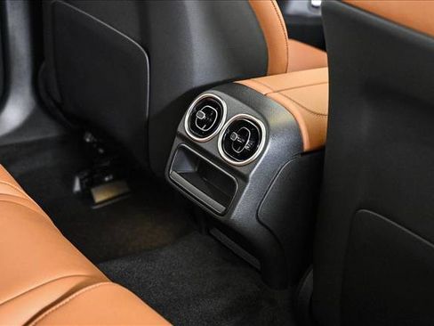 New 2026 Mercedes-Benz C 300 4MATIC Sedan image 19