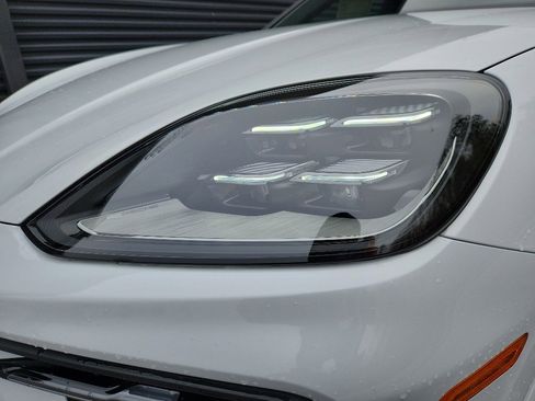 New 2026 Porsche Cayenne Coupe image 12