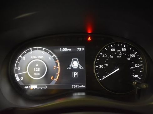 Used 2024 Nissan Kicks SR w/ SR Premium Package FWD image 26