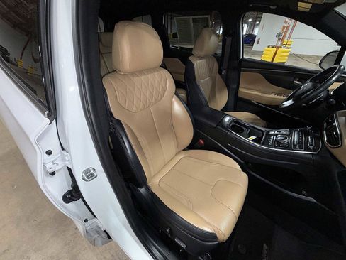 Used 2021 Hyundai Santa Fe Calligraphy image 16