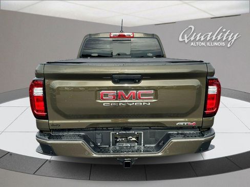 Used 2025 GMC Canyon AT4 AWD/4WD image 5