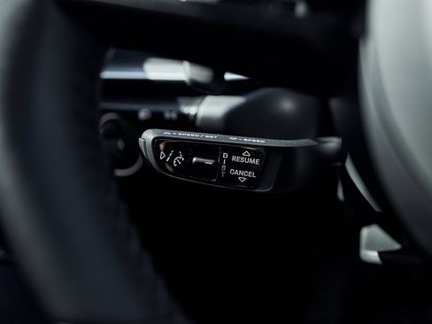 Used 2025 Porsche 911 Turbo S image 48