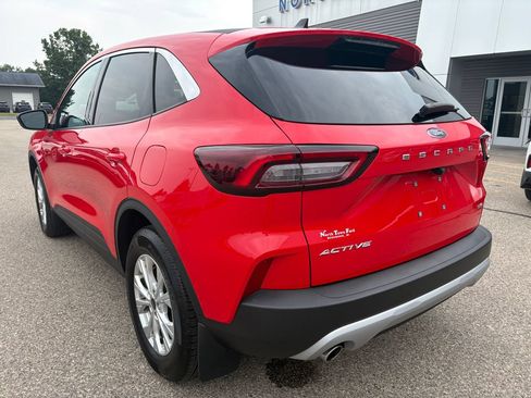 Used 2024 Ford Escape Active AWD/4WD image 8
