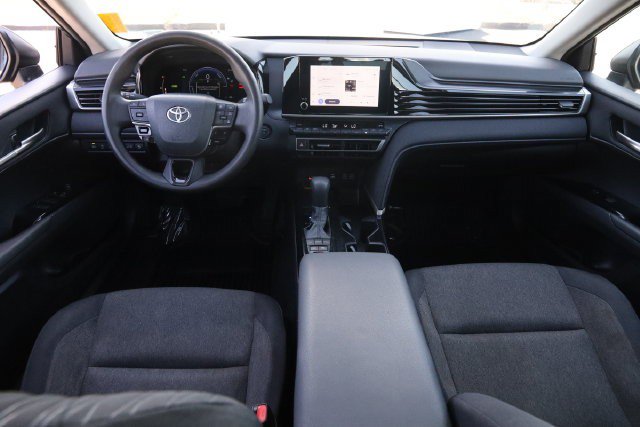 Used 2025 Toyota Camry LE FWD image 22