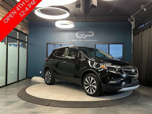 Used 2020 Buick Encore Essence AWD/4WD image 1