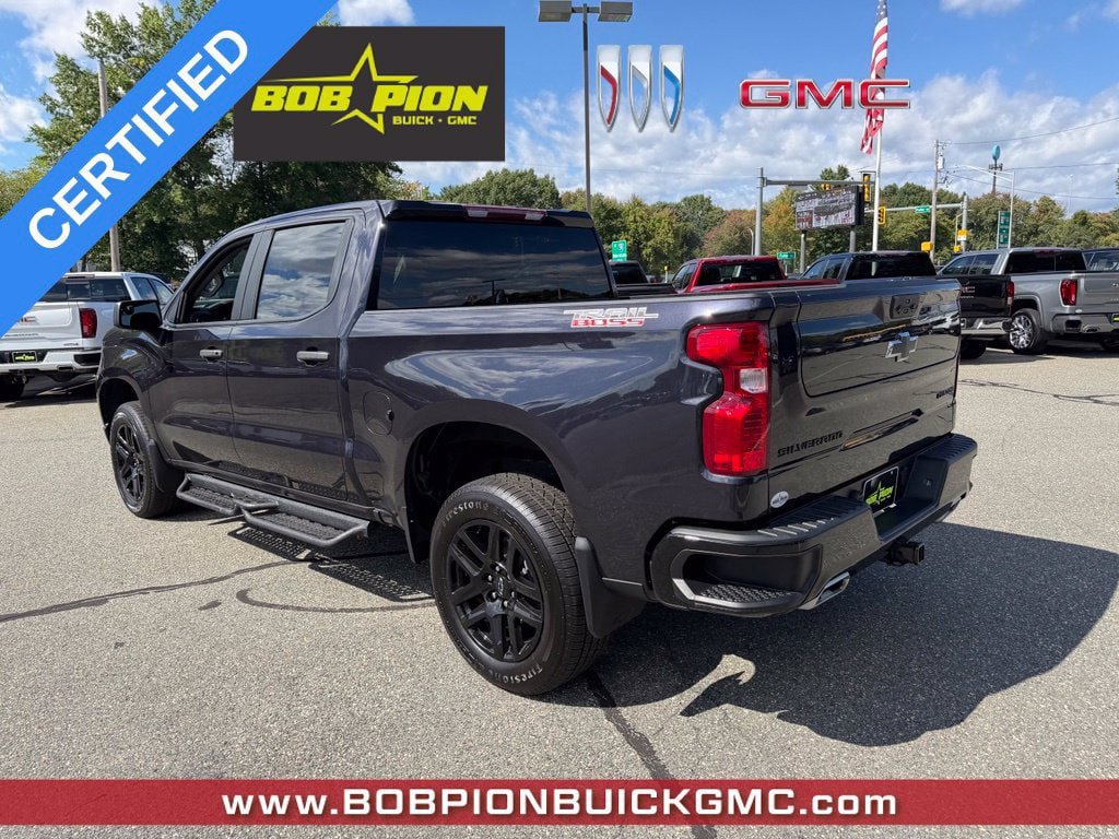 Certified 2024 Chevrolet Silverado 1500 Custom Trail Boss w/ LPO, Dark Essentials Package AWD/4WD image 4