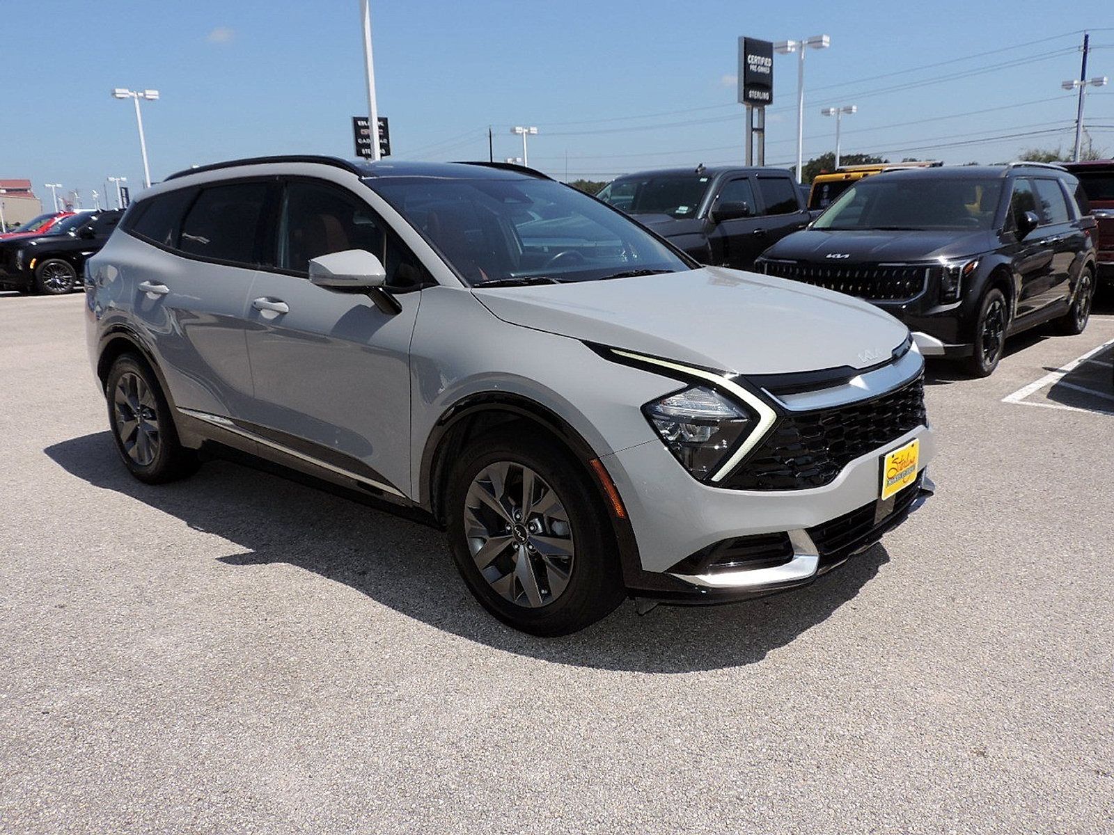 Used 2023 Kia Sportage SX FWD image 3