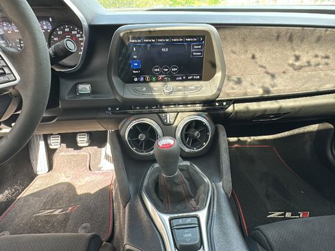 Used 2019 Chevrolet Camaro ZL1 image 19