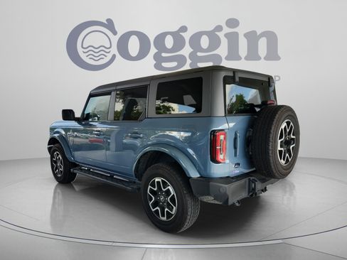 Used 2024 Ford Bronco Outer Banks AWD/4WD image 3