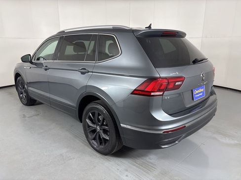 Used 2024 Volkswagen Tiguan SE AWD/4WD image 6