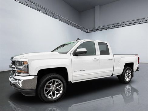 Used 2017 Chevrolet Silverado 1500 LT w/ All Star Edition image 11