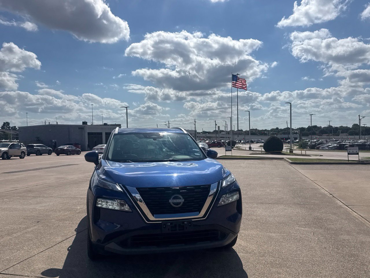 Certified 2023 Nissan Rogue SV w/ SV Premium B Package FWD image 6