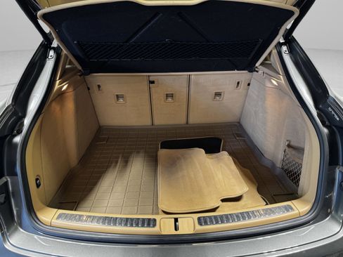 Used 2016 Porsche Macan Turbo image 41